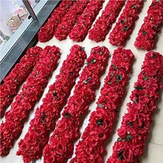 long and low centerpieces