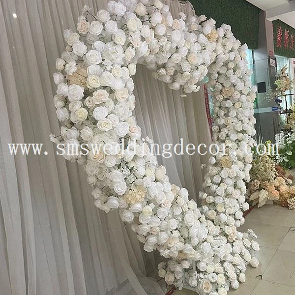 wedding arch roses