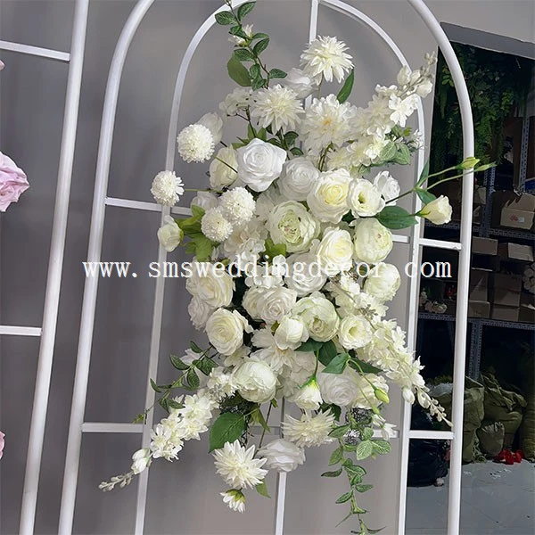 romantic wedding flower arrangements